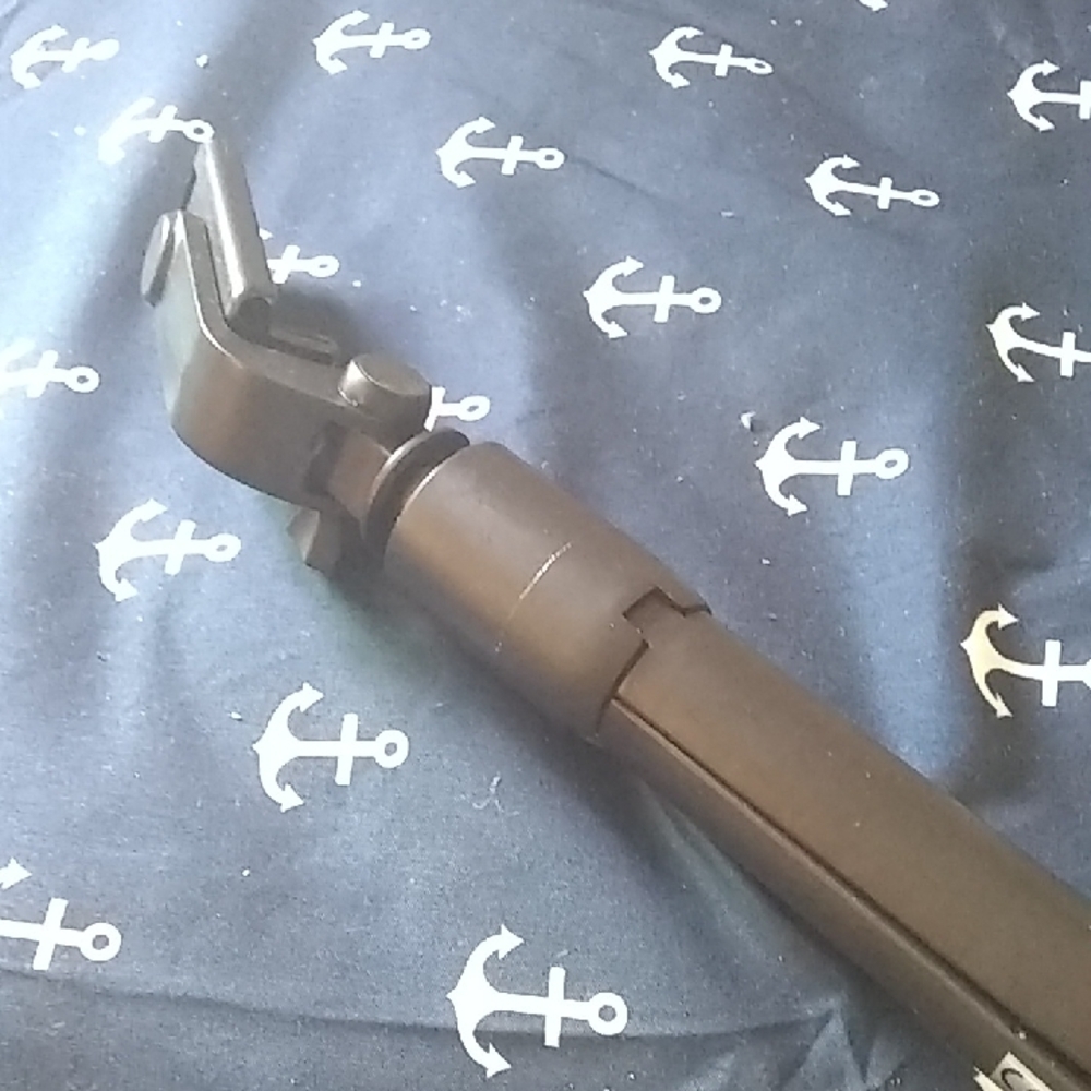 Selfie Stick Reaches Out Far!!